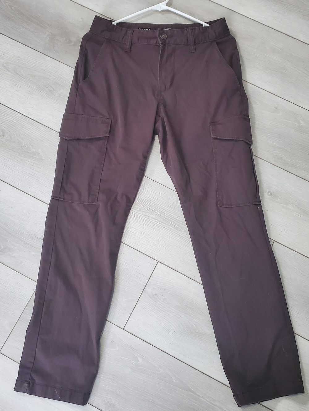 Old Navy Men's Cargo Pants in Dark Brown